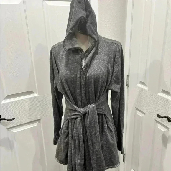 Active brand plus size belted,hooded, jacket w reverse hem - Picture 1 of 10